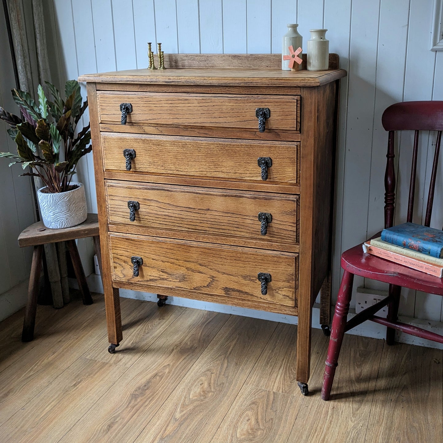 Vintage Oak Chest of Drawers