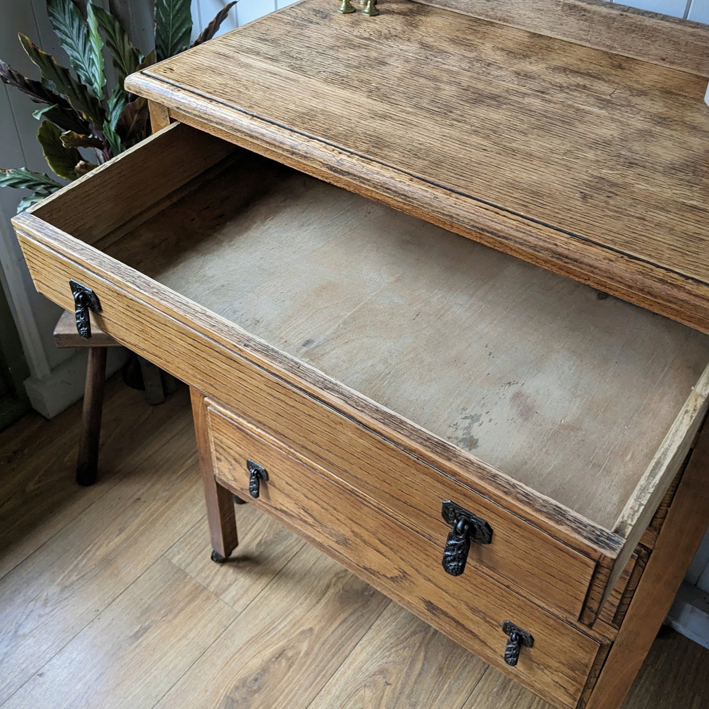 Vintage Oak Chest of Drawers