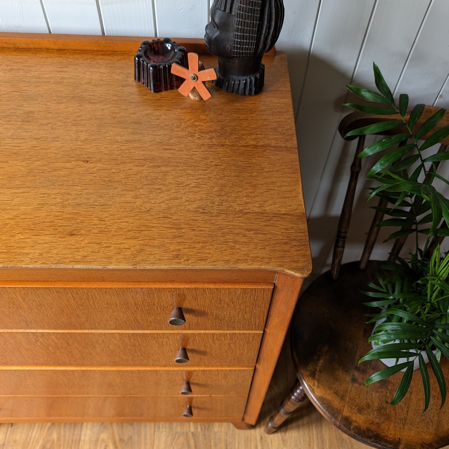 Mid Century Chest of Drawers