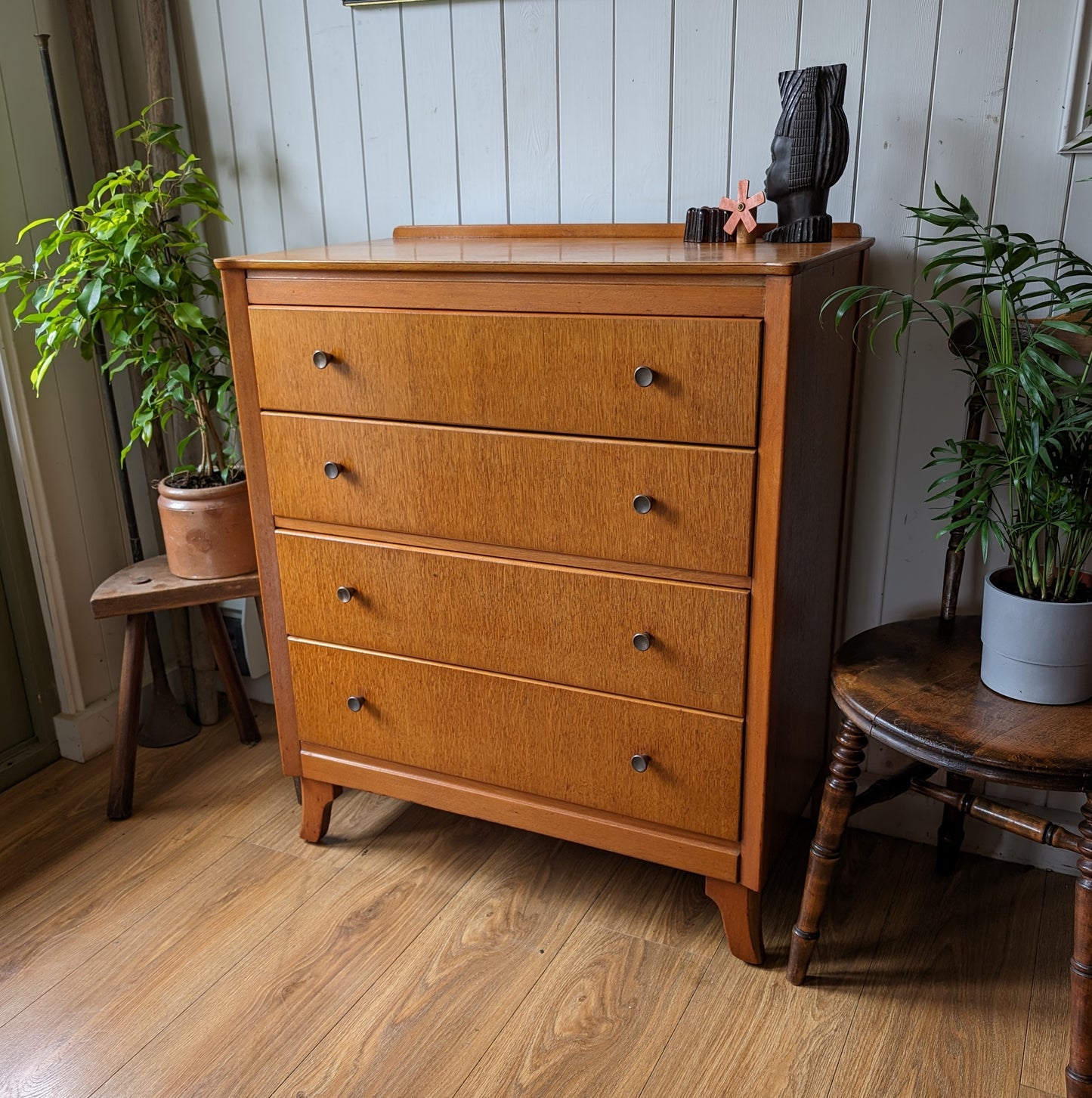 Mid Century Chest of Drawers