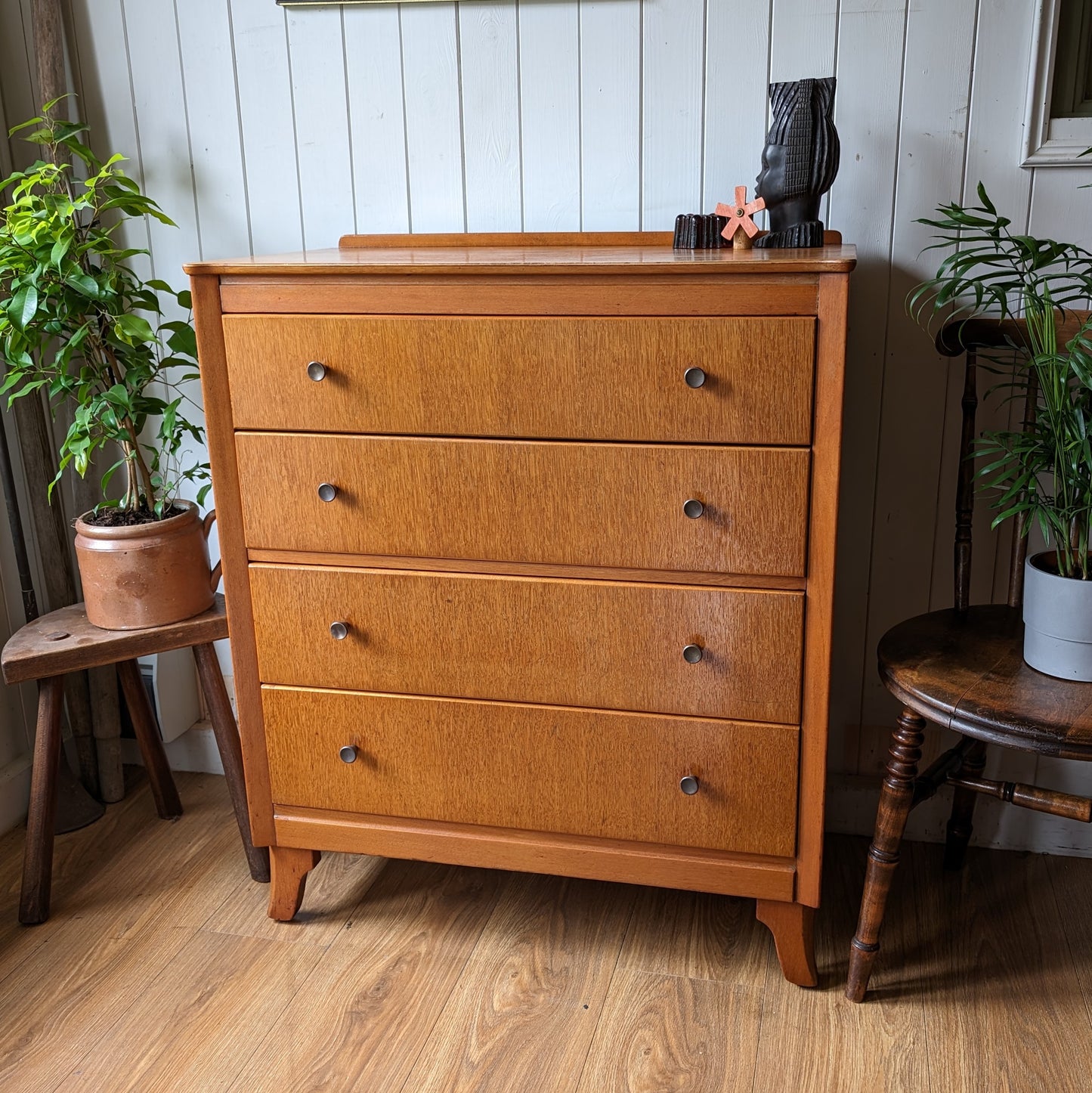 Mid Century Chest of Drawers