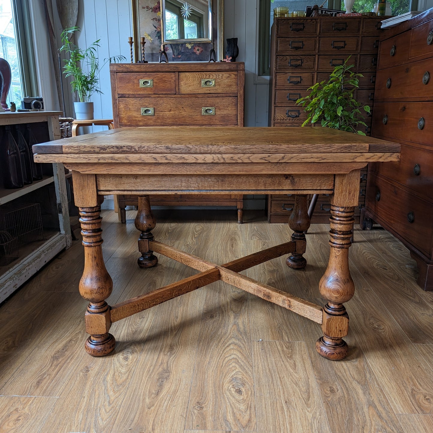 Large Oak Draw Leaf Table