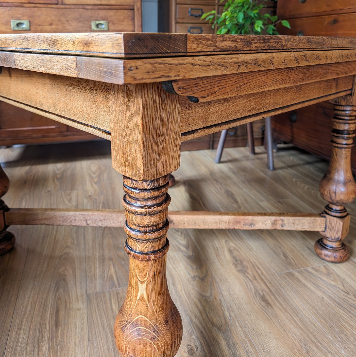 Large Oak Draw Leaf Table