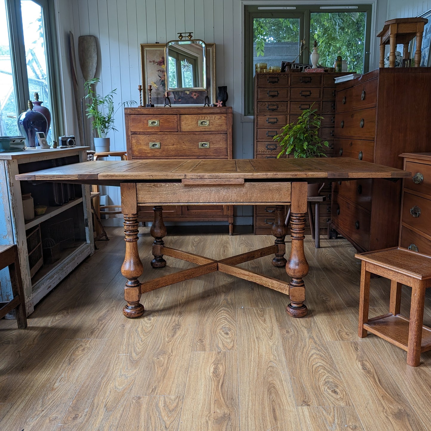 Large Oak Draw Leaf Table