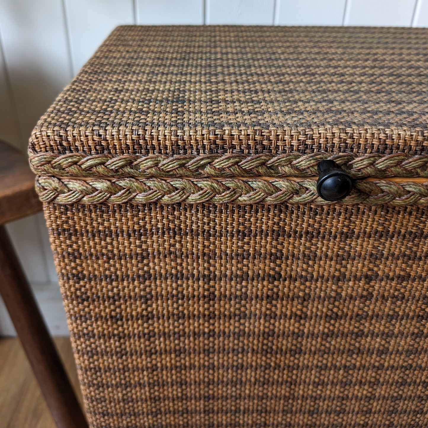 Small Vintage Laundry Basket