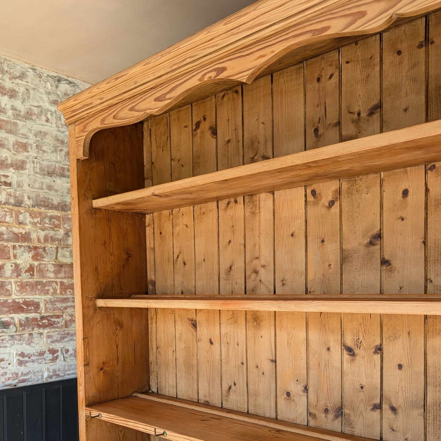 Victorian Pine Dresser