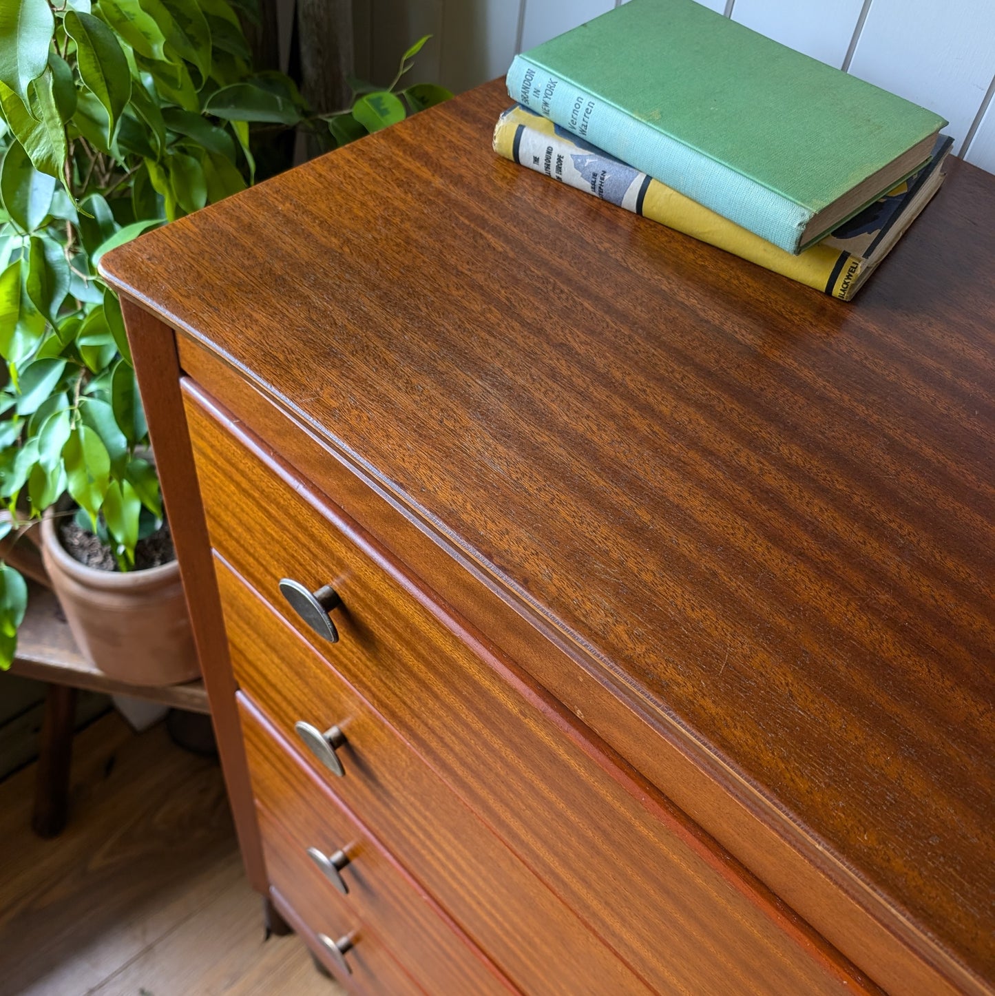 Mid Century Chest of Drawers