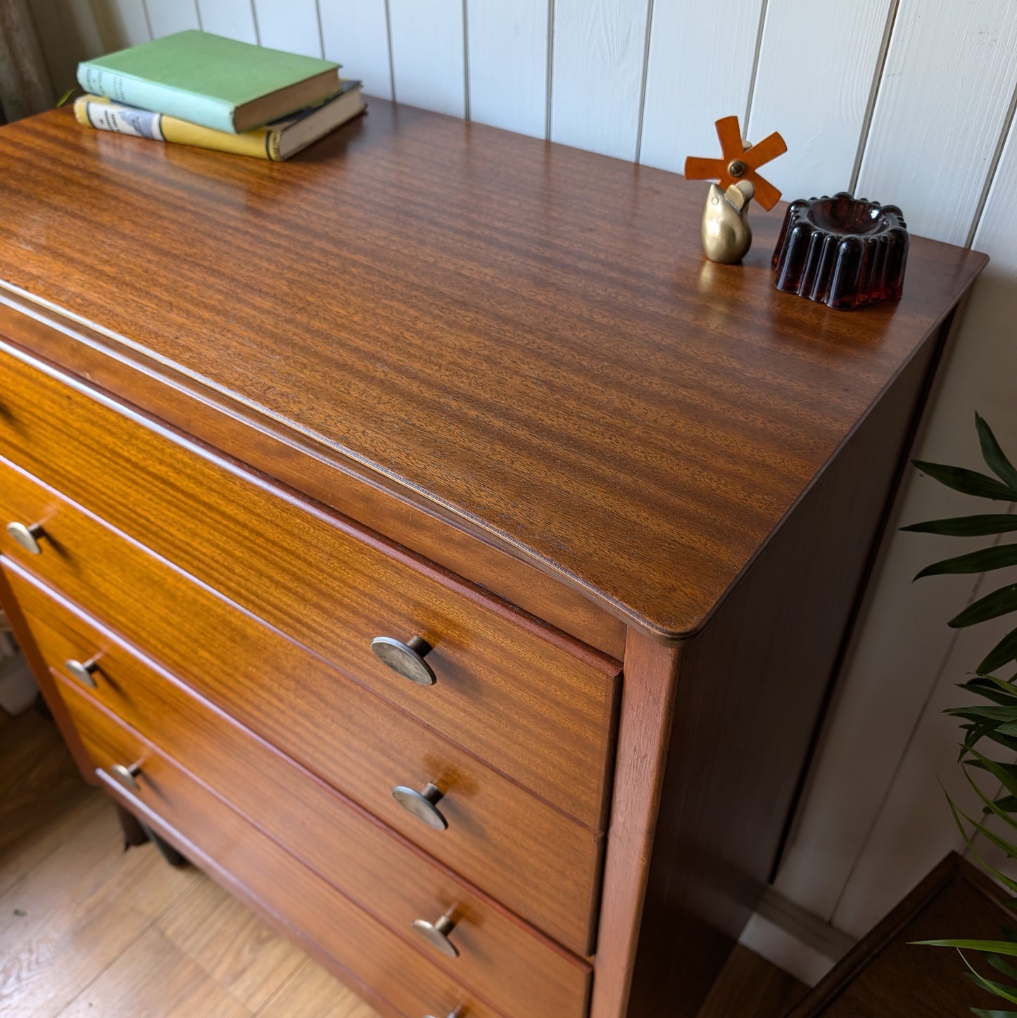 Mid Century Chest of Drawers