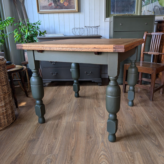 Vintage Oak Draw Leaf Table