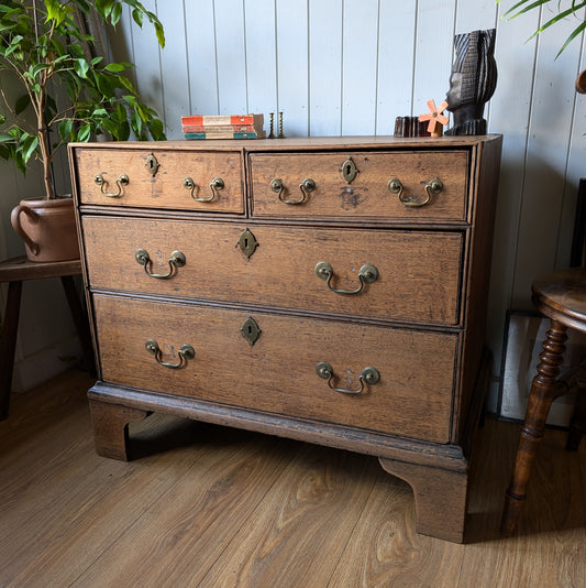 Georgian Oak Chest of Drawers