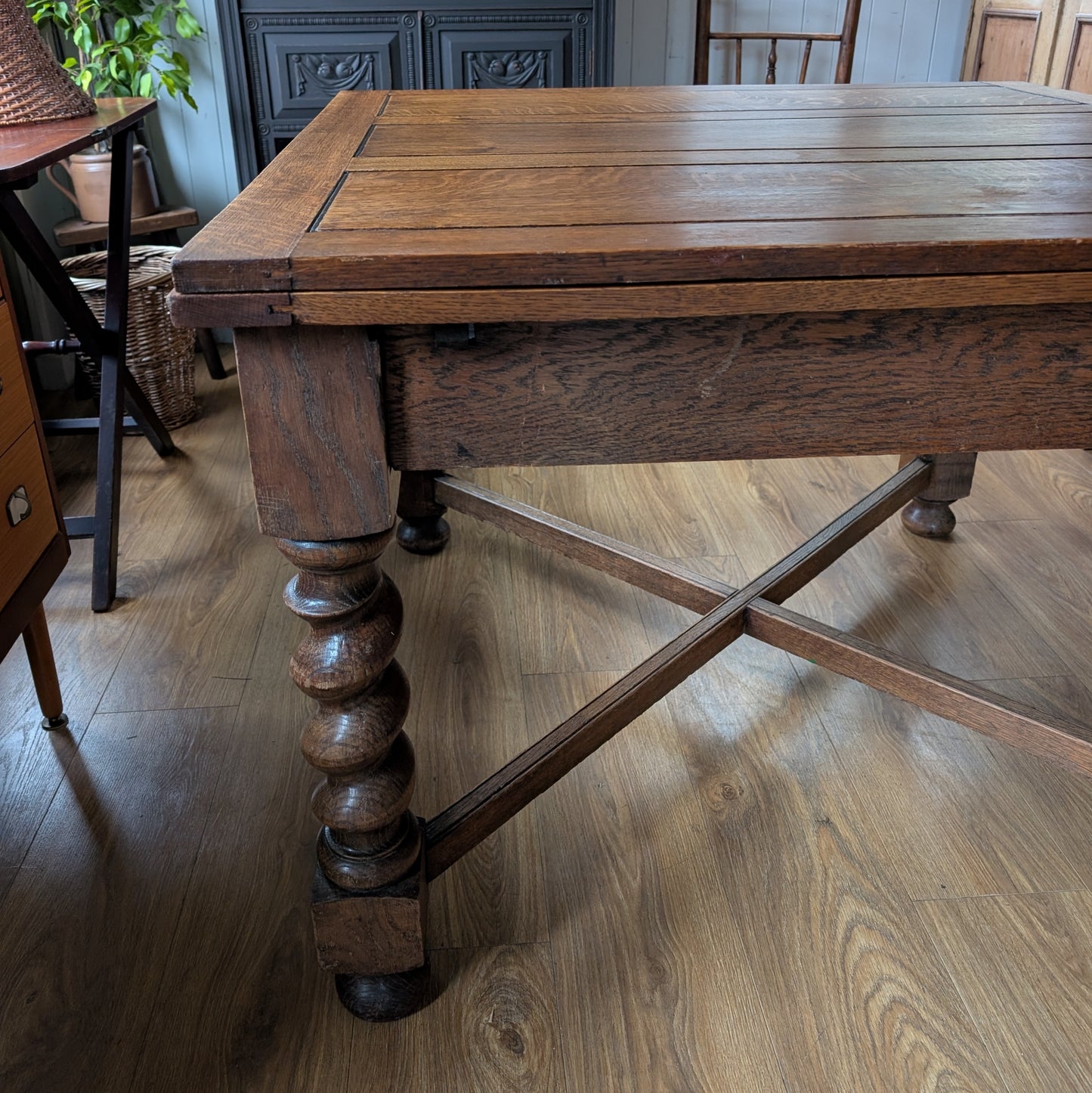 Large Oak Draw Leaf Table