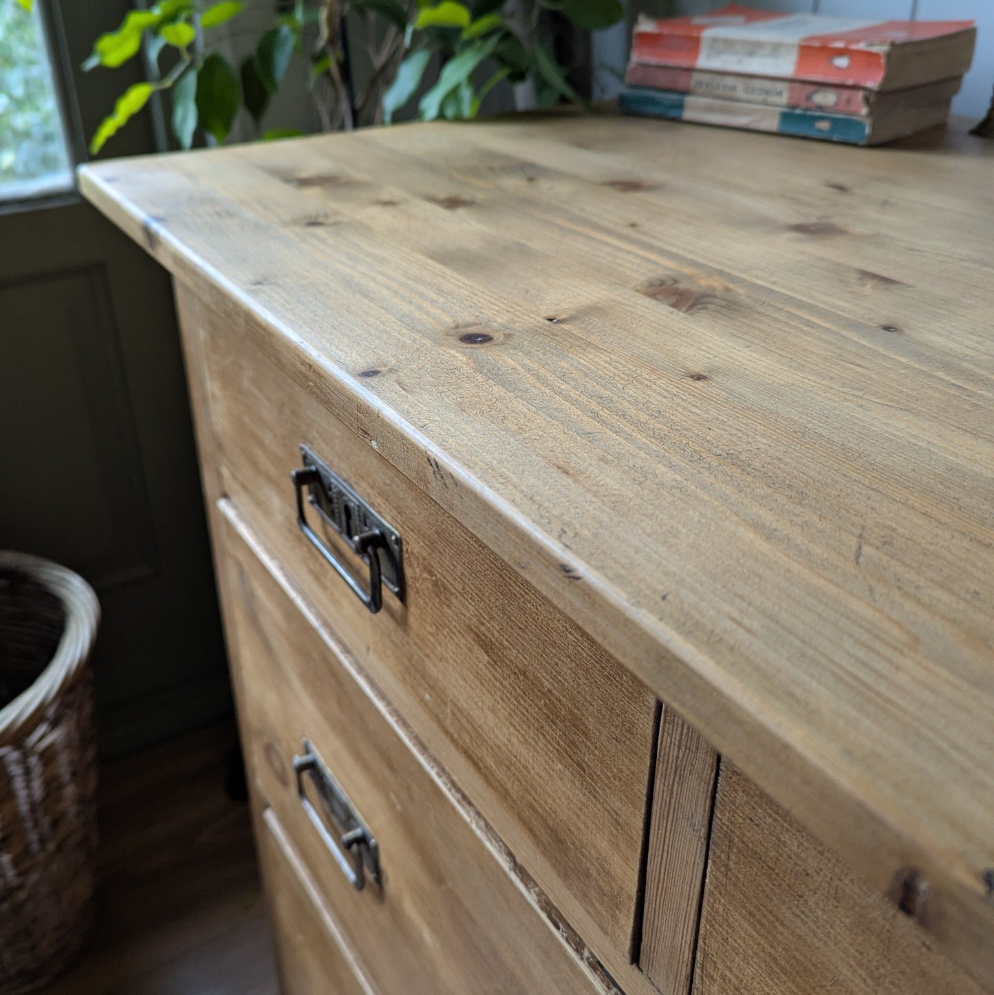 Antique French Chest of Drawers